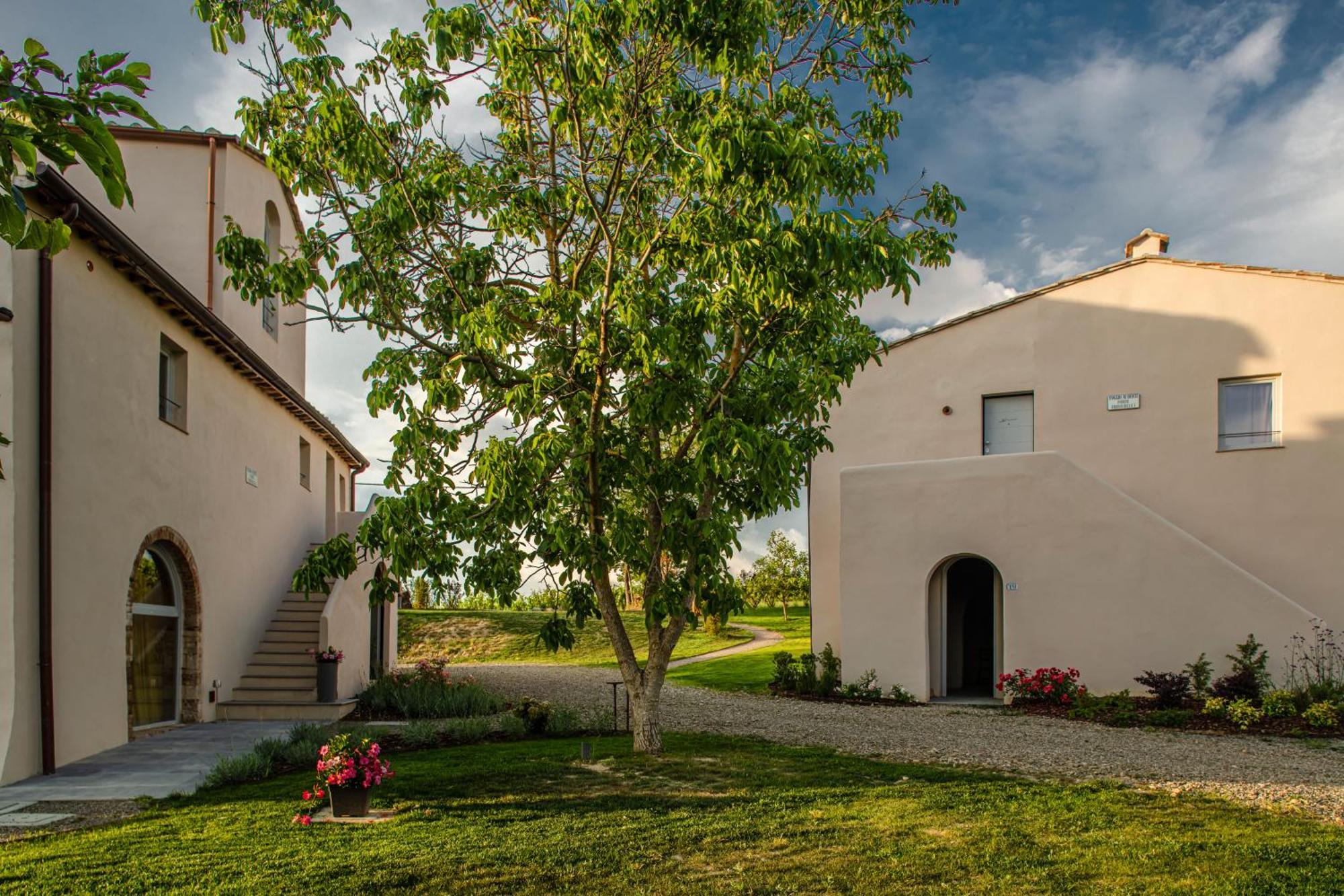 Relais Borgo Elissa Bed and Breakfast Certaldo Buitenkant foto